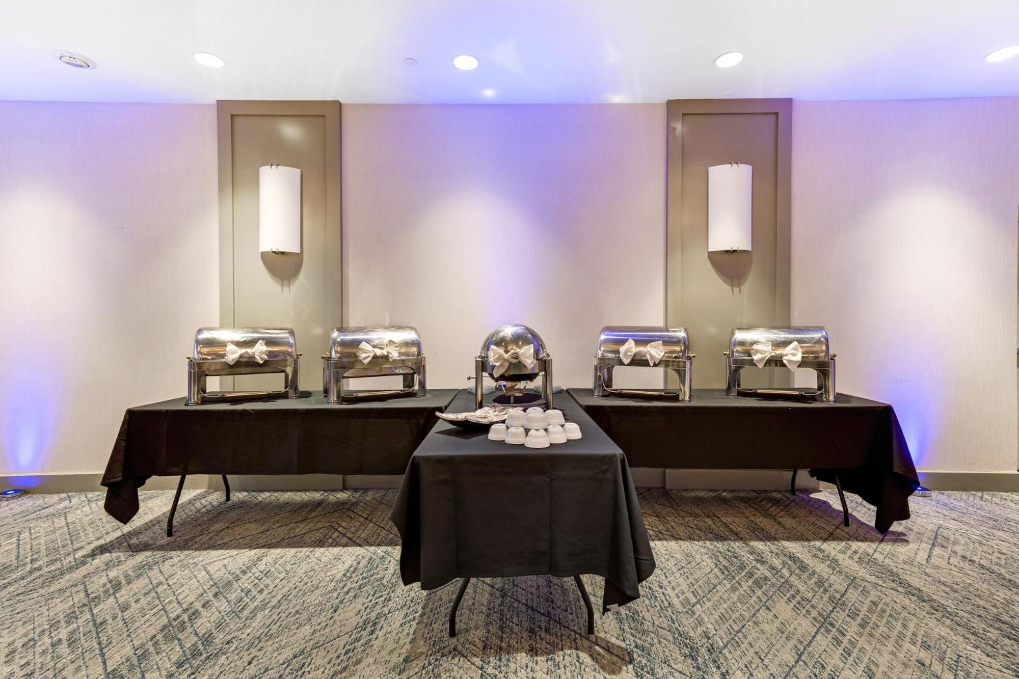 Four Points By Sheraton Boston Newton Bagian luar foto