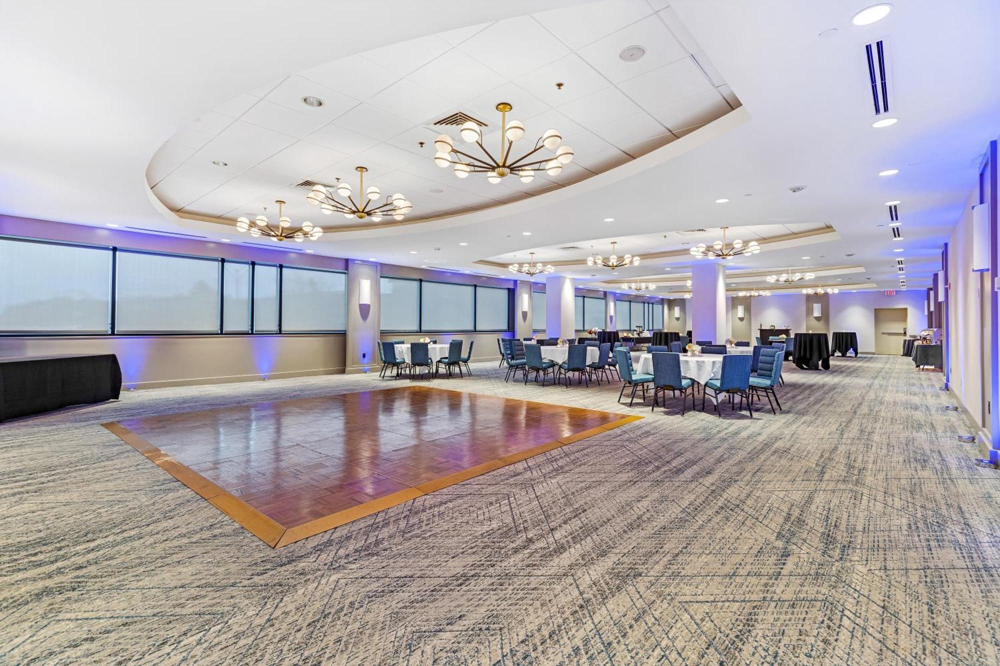 Four Points By Sheraton Boston Newton Bagian luar foto